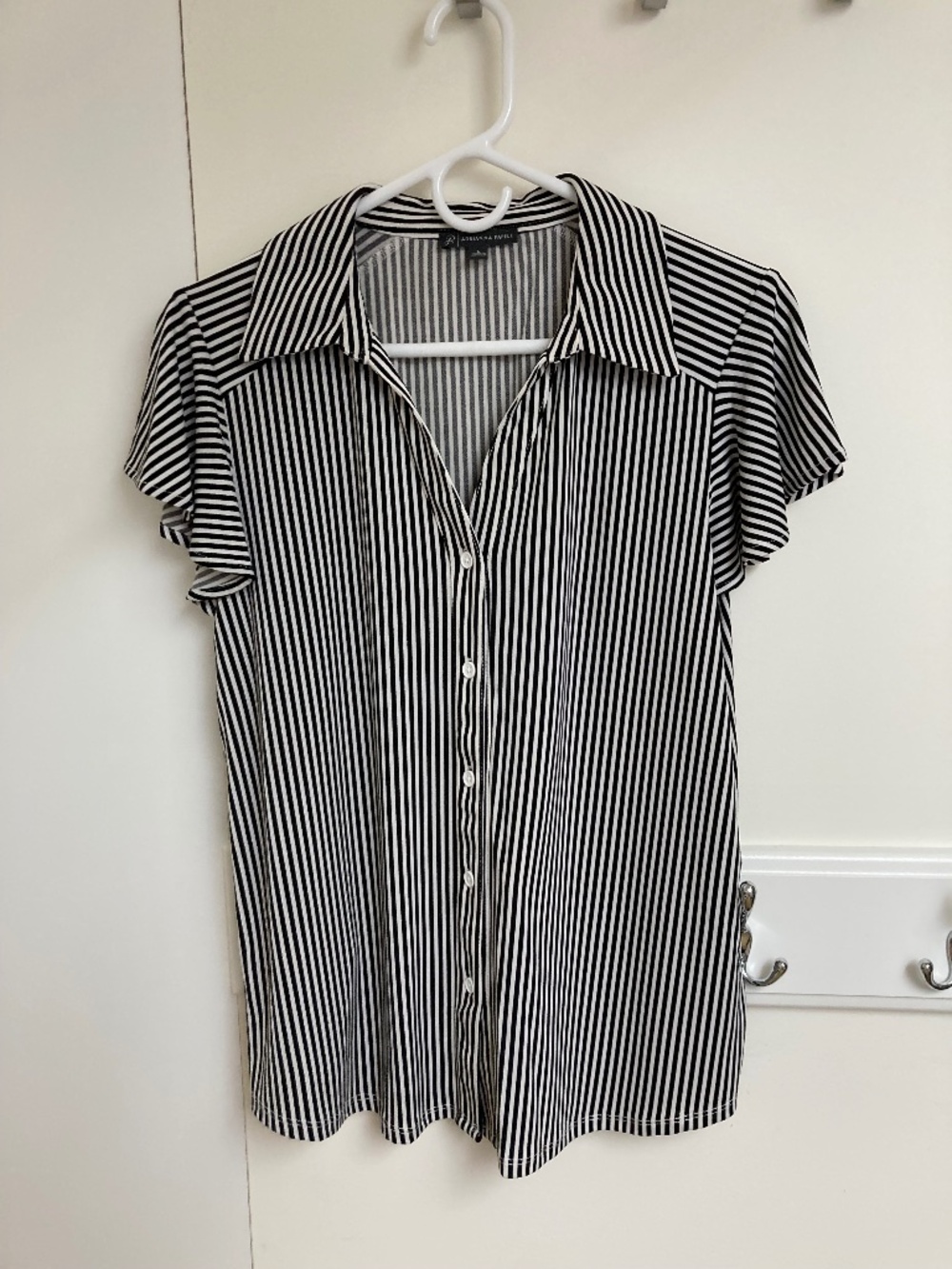 Adriana Patel Top with short ruffle sleeve